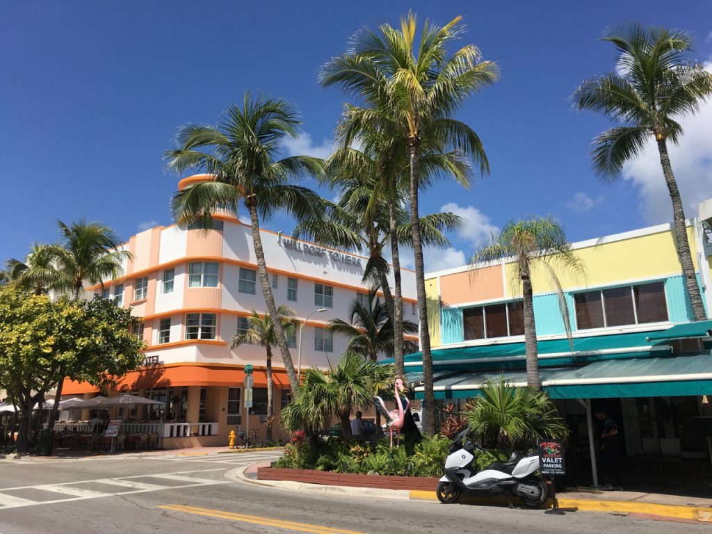 Ocean Drive - South Beach Art Deco - miamioffroad